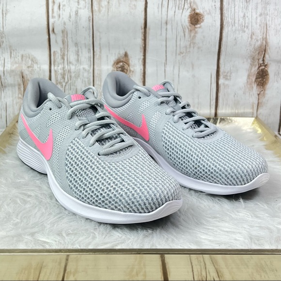 New Nike Revolution 4 Running Sneakers Wide - Picture 2 of 9